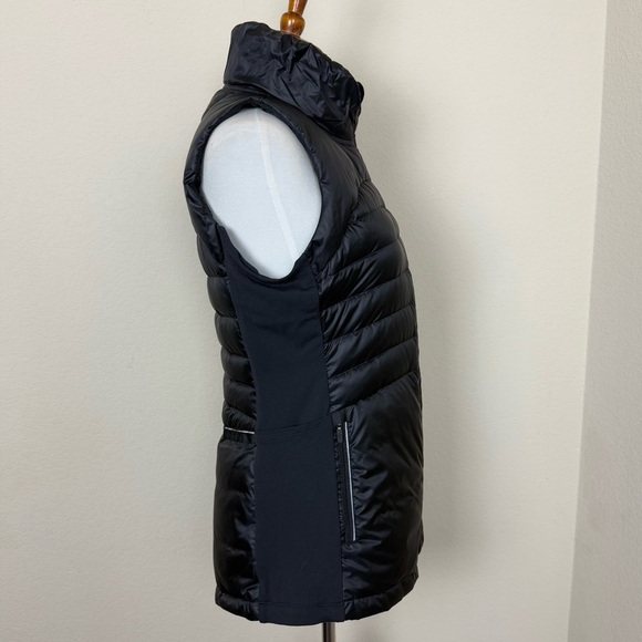 Lululemon Down For A Run Vest II in Black - Picture 9 of 16